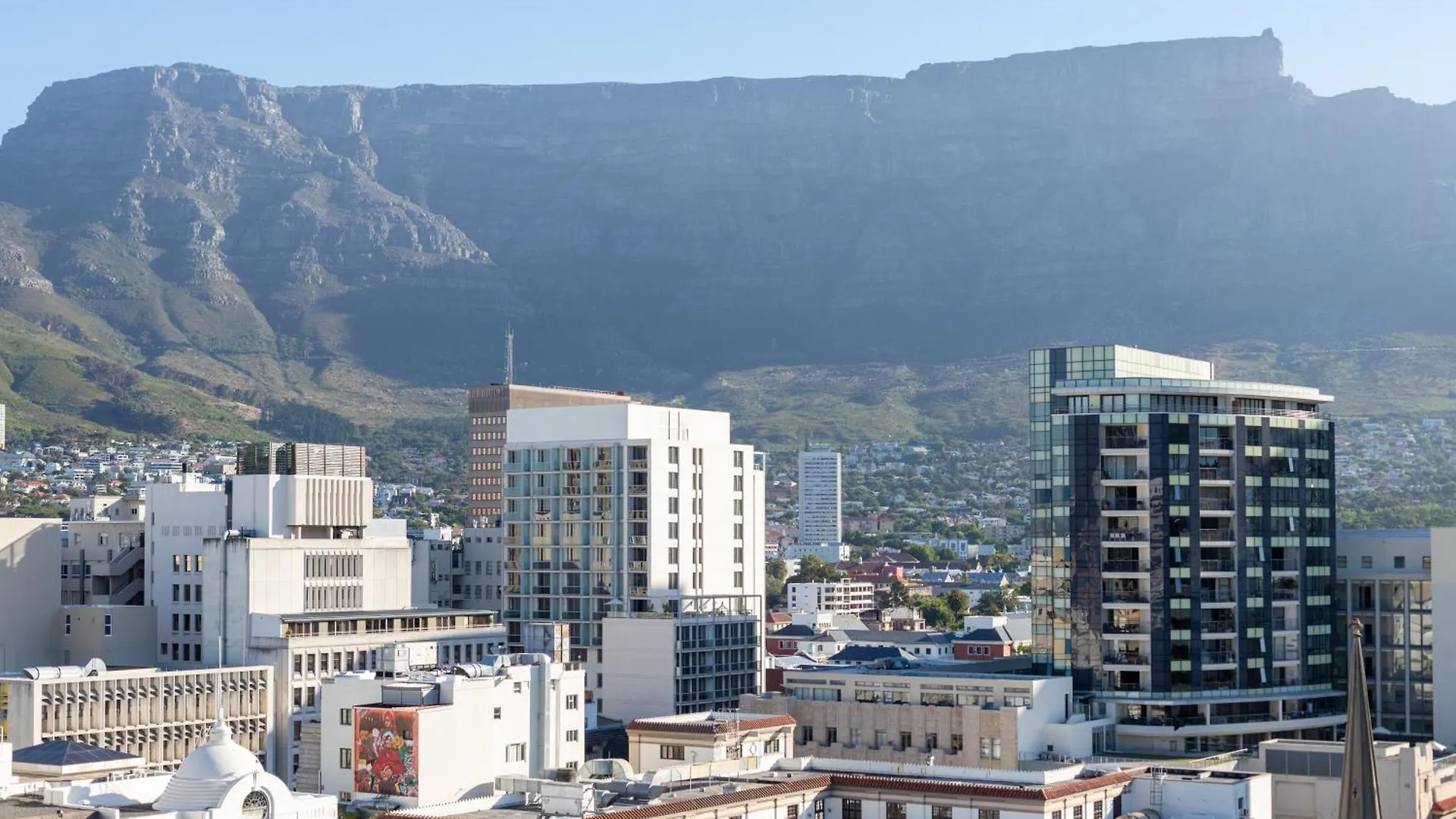 Central Cape Town Apt With Views